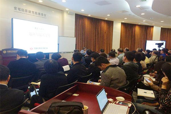 “特朗普关税”反复无常?黑石总裁:不要听风就是雨 仓促做决定!